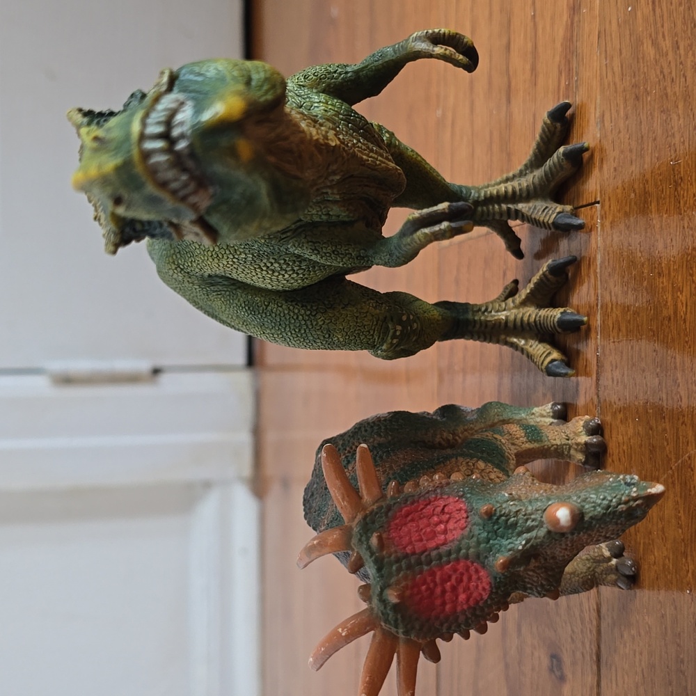 Reptile Dinosaur Toy Set - Green and Brown - Picture 2 of 5